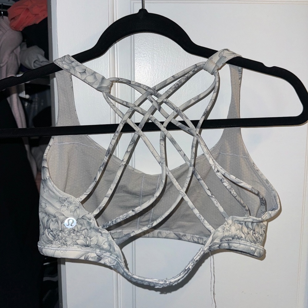 Lululemon Free to Be Bra - Wild Light Support